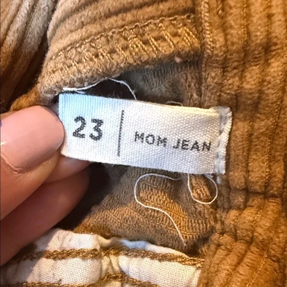 PacSun 23 Mom Jean Corduroy pants - Picture 2 of 5